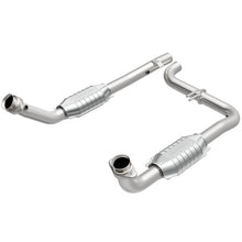 Load image into Gallery viewer, Magnaflow Conv DF 08-09 Subaru Outback 2.5L Catalytic Converter Direct Fit Magnaflow   
