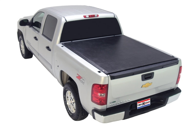 Truxedo 07-13 GMC Sierra & Chevrolet Silverado 1500 5ft 8in Lo Pro Bed Cover Truxedo Bed Covers - Roll Up